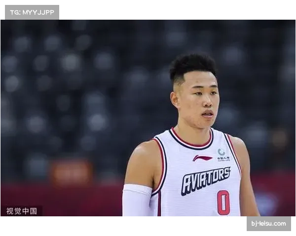 深圳快节奏打法受影响 贺希宁需承担更多进攻组织责任